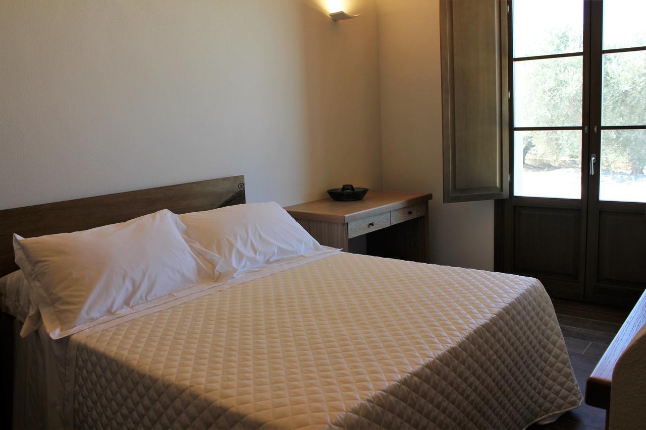 Serra Niedda Resort & Agriturismo ซอร์โซ ภายนอก รูปภาพ